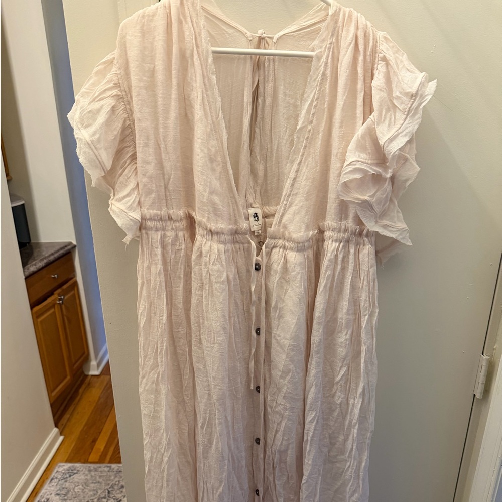 Elegant Cream Maxi Dress